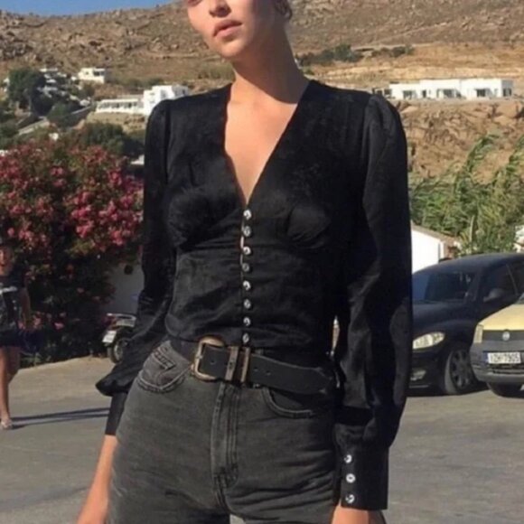 Realisation Par Black Button-Up Blouse - Picture 2 of 4